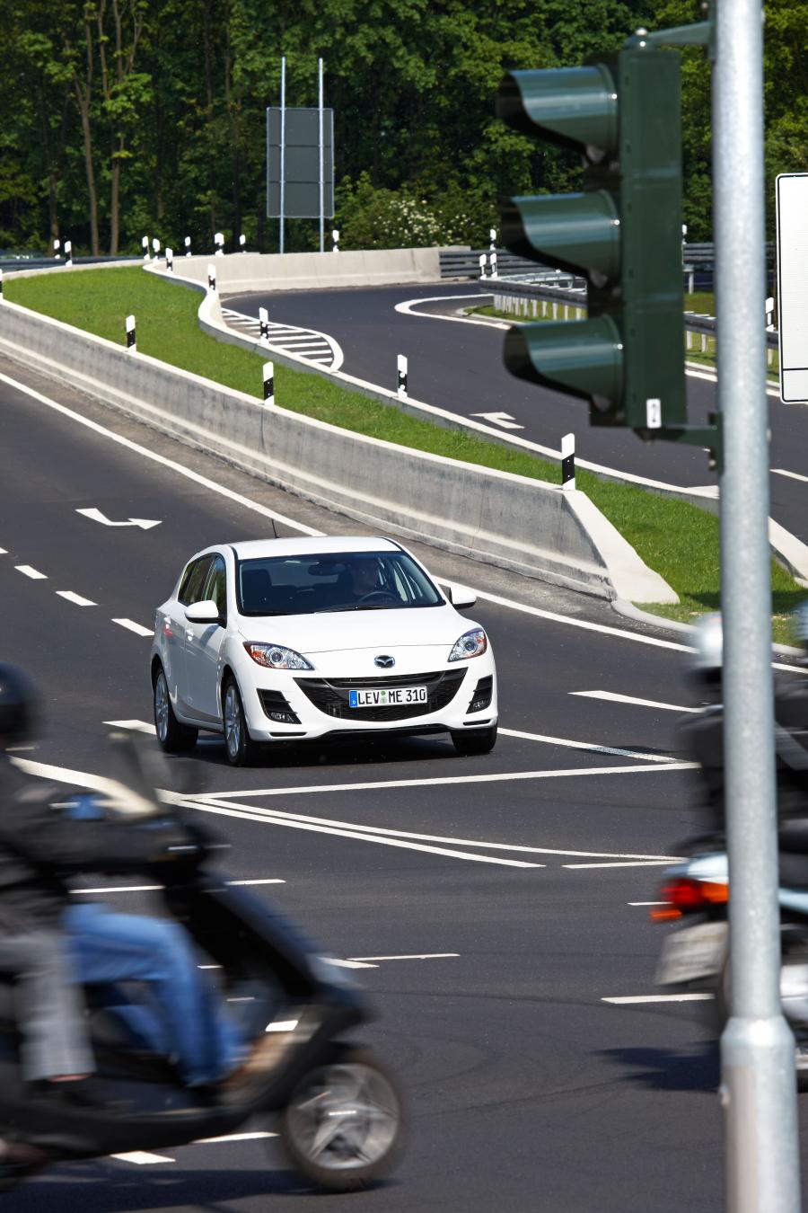  Mazda3 i-stop 2009 года  (фото 9 из 47)